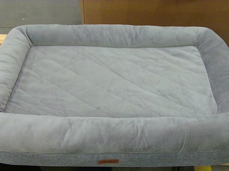 Lesure Quilted Pet Bed - Light Grey