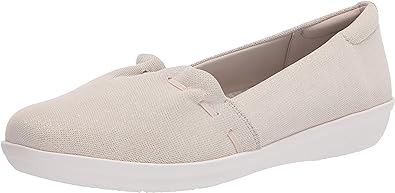 Clarks Women's  Ayla Shine Sneake Textile Size 5.5 Pair of Shoes