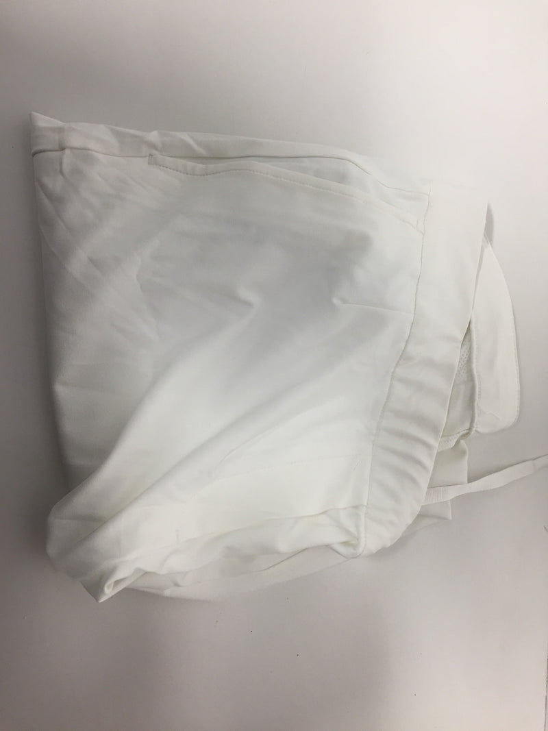 Nike Women Size Medium White Golf Short