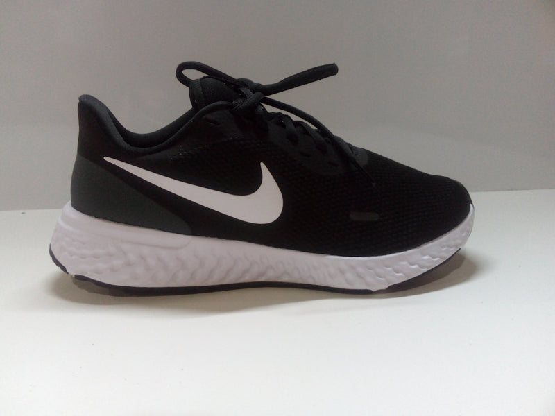 Nike Men's Revolution 5 Running Shoe Black White Size 7.5 Pair Of Shoes