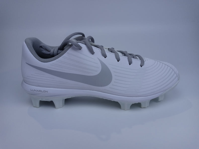 Nike Men Size 9.5 White Smoke Grey Hyperdiamond 3 Vsty Mcs Pair Of Shoes