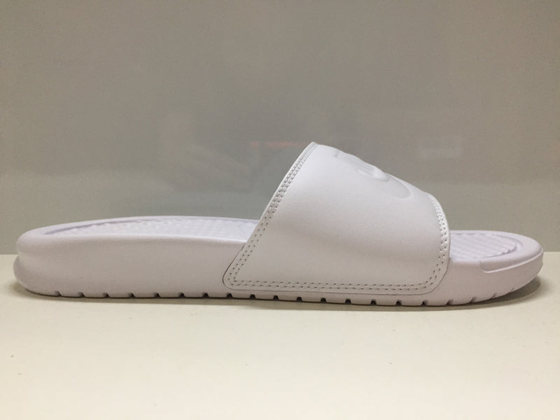 Nike Benassi JDI Slide White Size 6 Pair Of Shoes