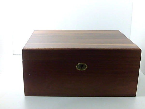 Featuret Design WOODEN STORAGE BOX Color Brown