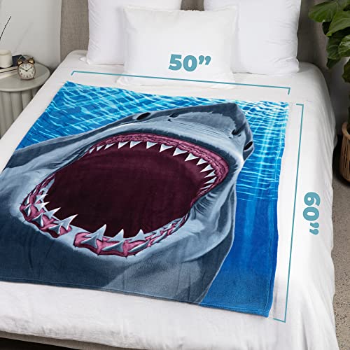 Dawhud Direct Great White Shark Fleece Blanket for Bed 50" x 60" Blanket