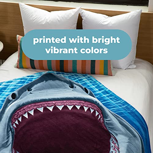Dawhud Direct Great White Shark Fleece Blanket for Bed 50x60 Inch Blanket