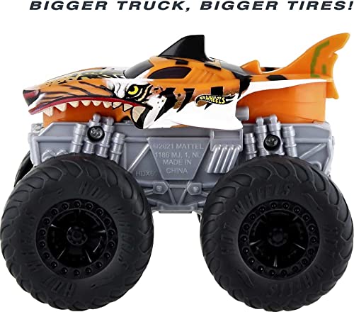 Hot Wheels Monster Trucks Roarin Wreckers Toy for Kids 3 Years Old & Older