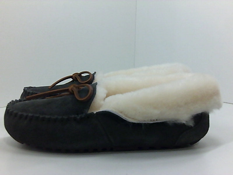 Fireside Womens GENUINE SNEARLING Closed Toe None Flats Size 7