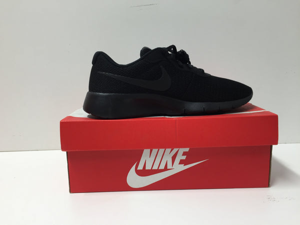 Nike Kids 818381-001 Big Kids Tanjun Running Black Sneaker Pair of Shoes