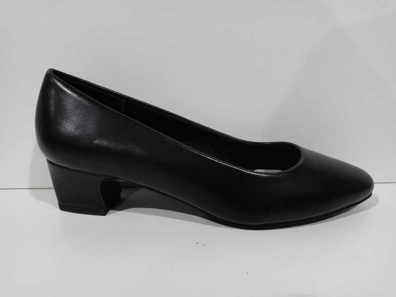 Easy Street Women's Purnps Black Size 7 X Wide Pair Of Shoes