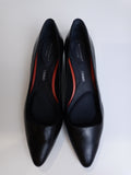 Rockport Women's Walking Pump Black Lthr Size 5.5 Wide Pair Of Shoes