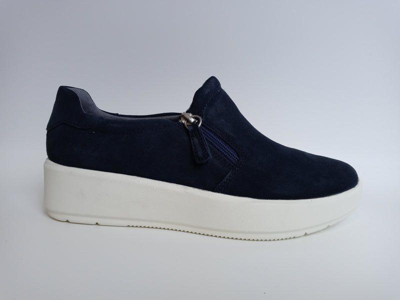 Clarks Womens Layton Step Sneaker Navy Suede Size 6.5 Pair Of Shoes