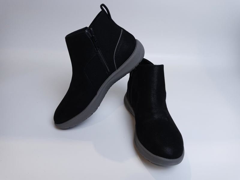 Clarks Women's Adella Cove Ankle Boot Black Textile Size 5 M Pair Of Shoes