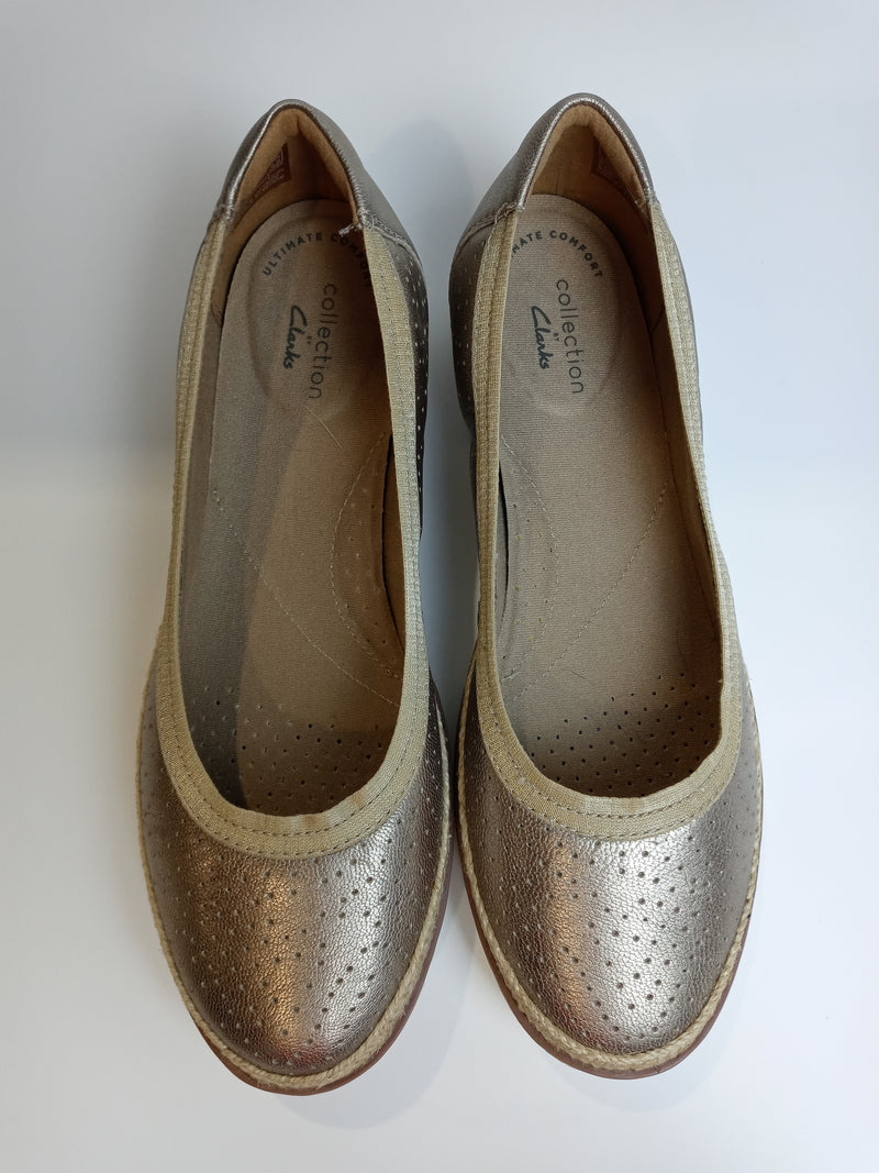 Clarks Women Serena Kellyn Loafer Flat Metallic Leather Size 6.5 Pair Of Shoes